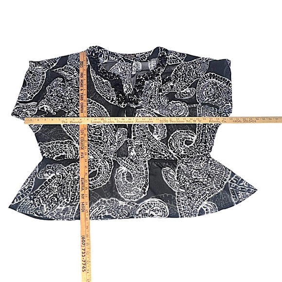 Adrienne Vittadini Black & White Paisley Design Beaded B-Neck Blouse Size XL EUC - Picture 8 of 14